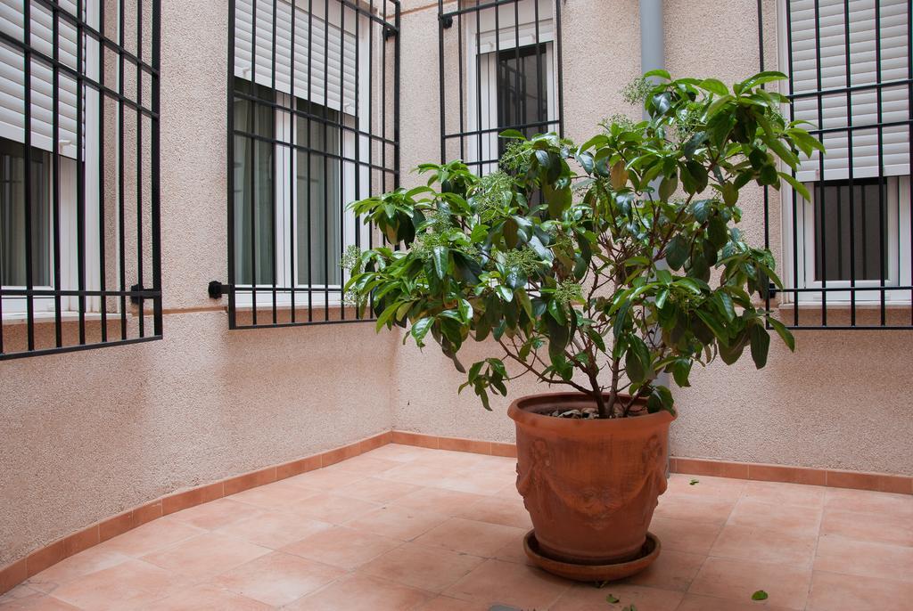 Hotel Hidalgo Quijada Alcázar de San Juan Exterior foto